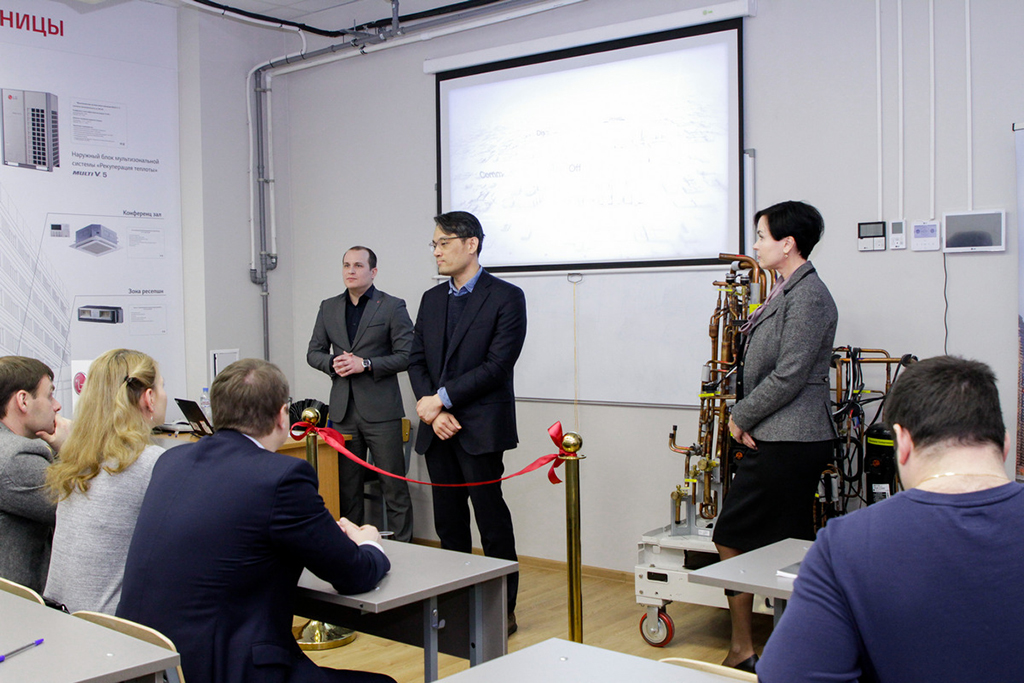 otkrylsya-novyy-uchebnyy-klass-laboratoriya_02.jpg otkrylsya-novyy-uchebnyy-klass-laboratoriya_02.jpg